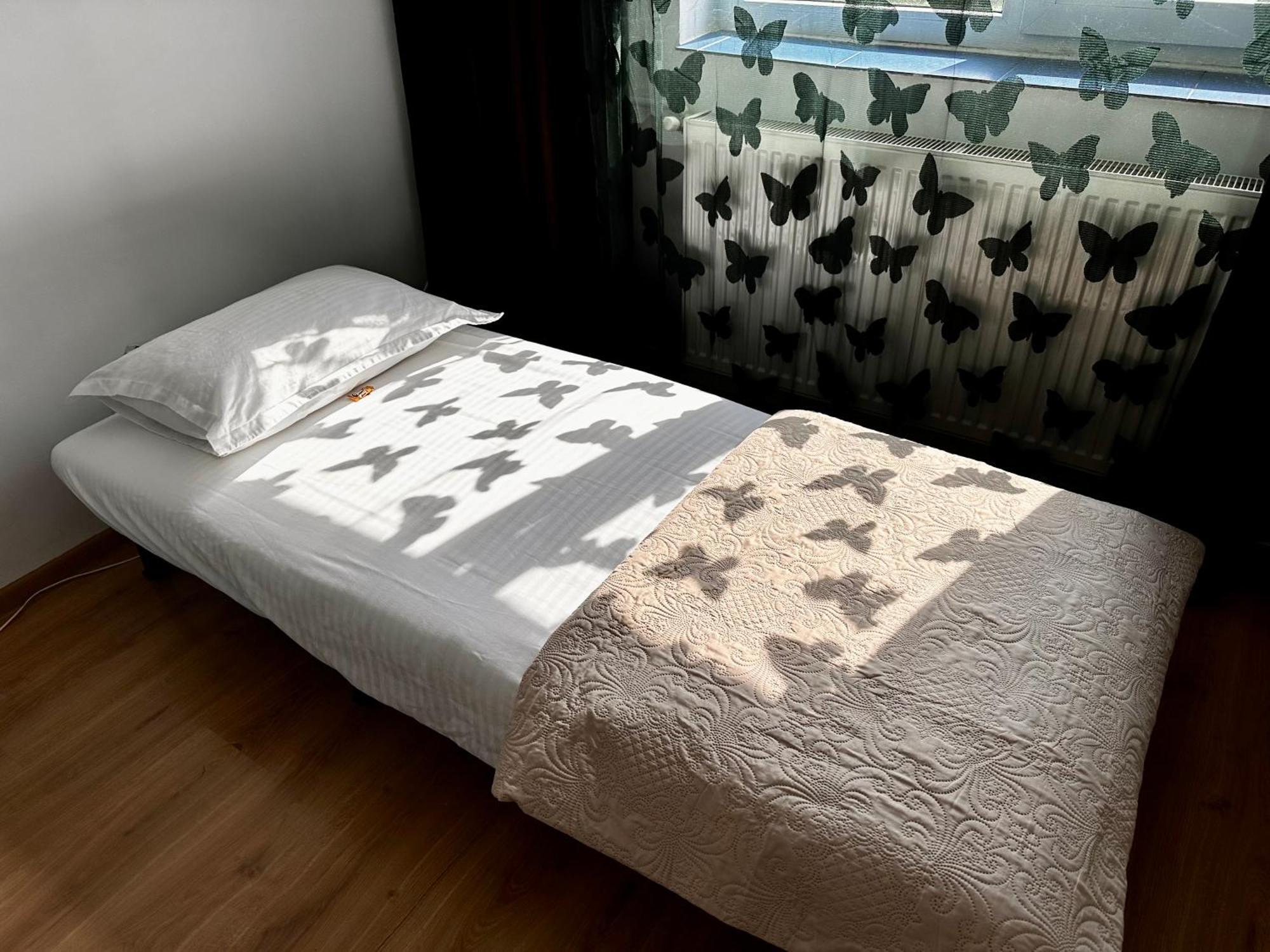 Romantic Charm, Spa, Free Early Check-In Bucharest Luaran gambar